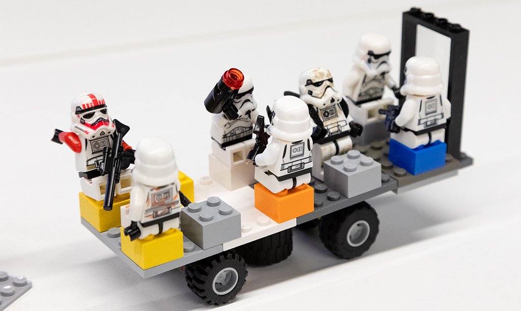 If you missed our LEGO® Star Wars™ event at #LeedsDigi19 last night, here's a write-up of how we run the simulation. If you want us to come and run the workshop at your company, get in touch! bit.ly/2FT3JMD

#deliverypipeline #agile #devops #flow #optimiseflow