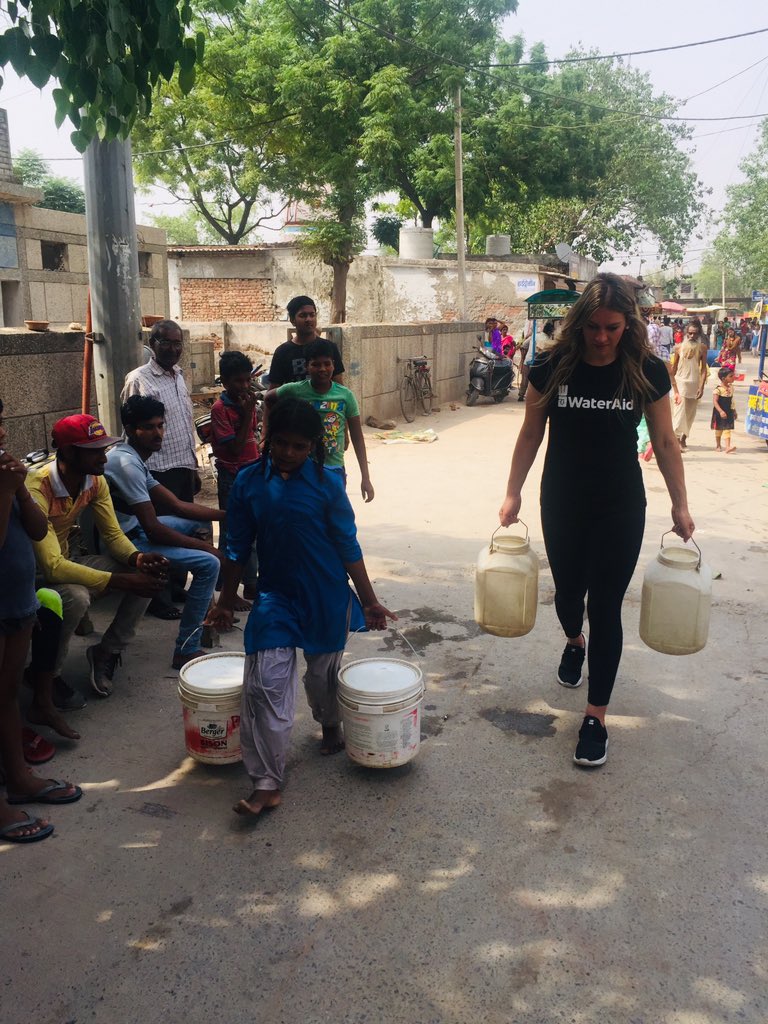 WaterAidCanada's tweet image. Without safe water close to home it is disproportionately harder for women and girls to lead healthy lives. 

We were privileged to meet women &amp;amp; girls today in #India with @natspooner5 to hear more on how access to #cleanwater underpins their health.