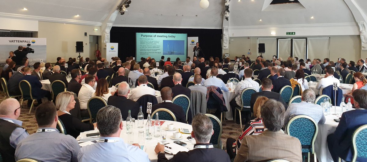HexCam's tweet image. The room is packed at @HolidayInn #Norwich for #OSW2030Vision 
@VattenfallUK &apos;s supply chain event for engaging local businesses in the vision of growth for offshore wind in Norfolk #renewables4climate #offshorewind