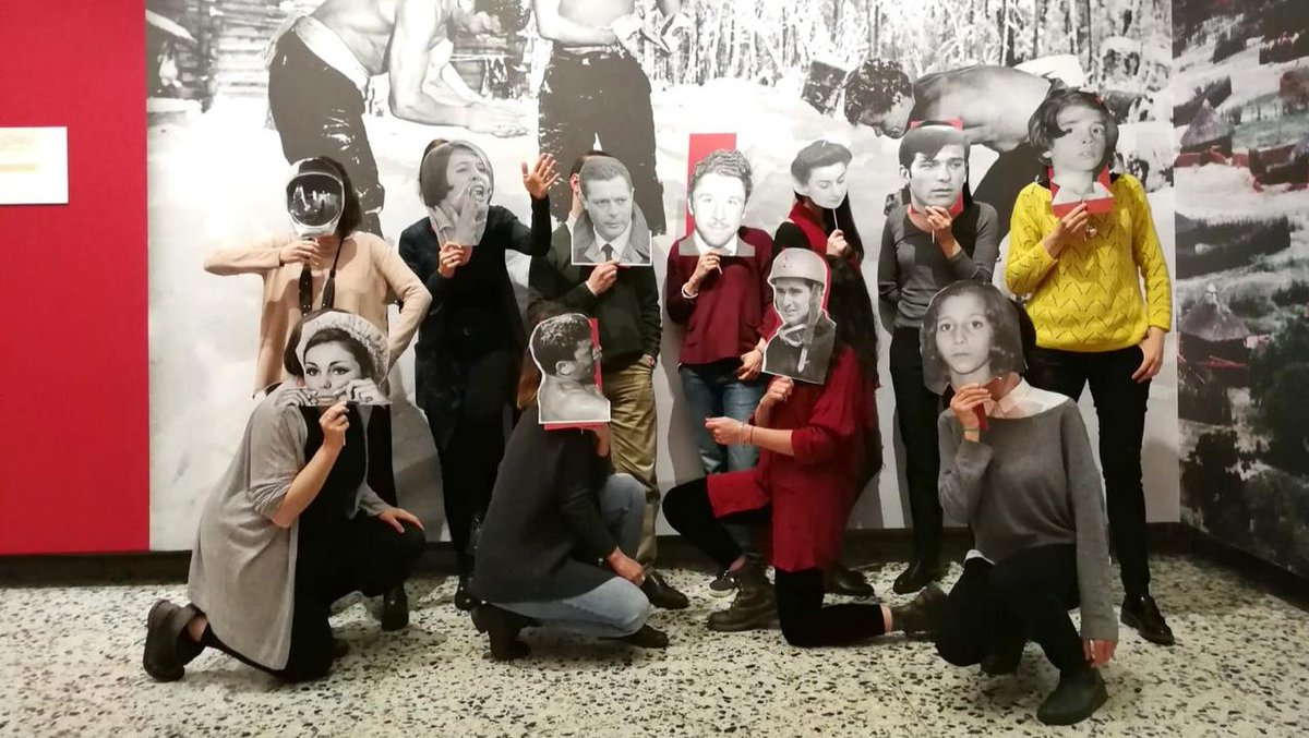 Eccoli qui: simpatici e preparatissimi, i mediatori <a href="/ArtecoTorino/">Arteco</a> sono pronti ad accompagnarvi in un viaggio immersivo nella vita e nella storia dell'Italia e del mondo dal 1939 al 1981!

Tutte le info qui👉bit.ly/CAMERAvisitegu…
#Nelmirino #ArchivioPublifoto <a href="/intesasanpaolo/">Intesa Sanpaolo</a>