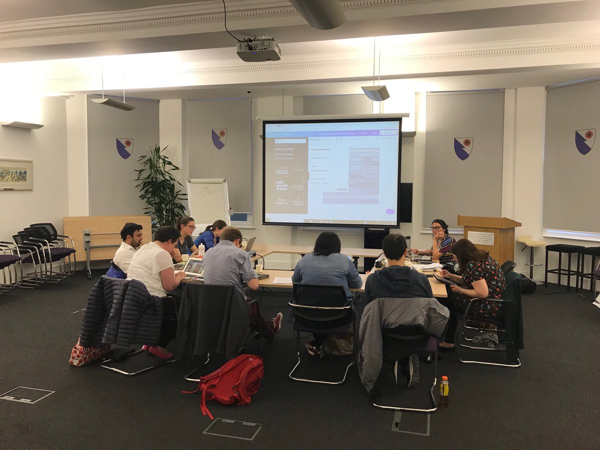 Hellomynameisellen Mccourtellen Twitter