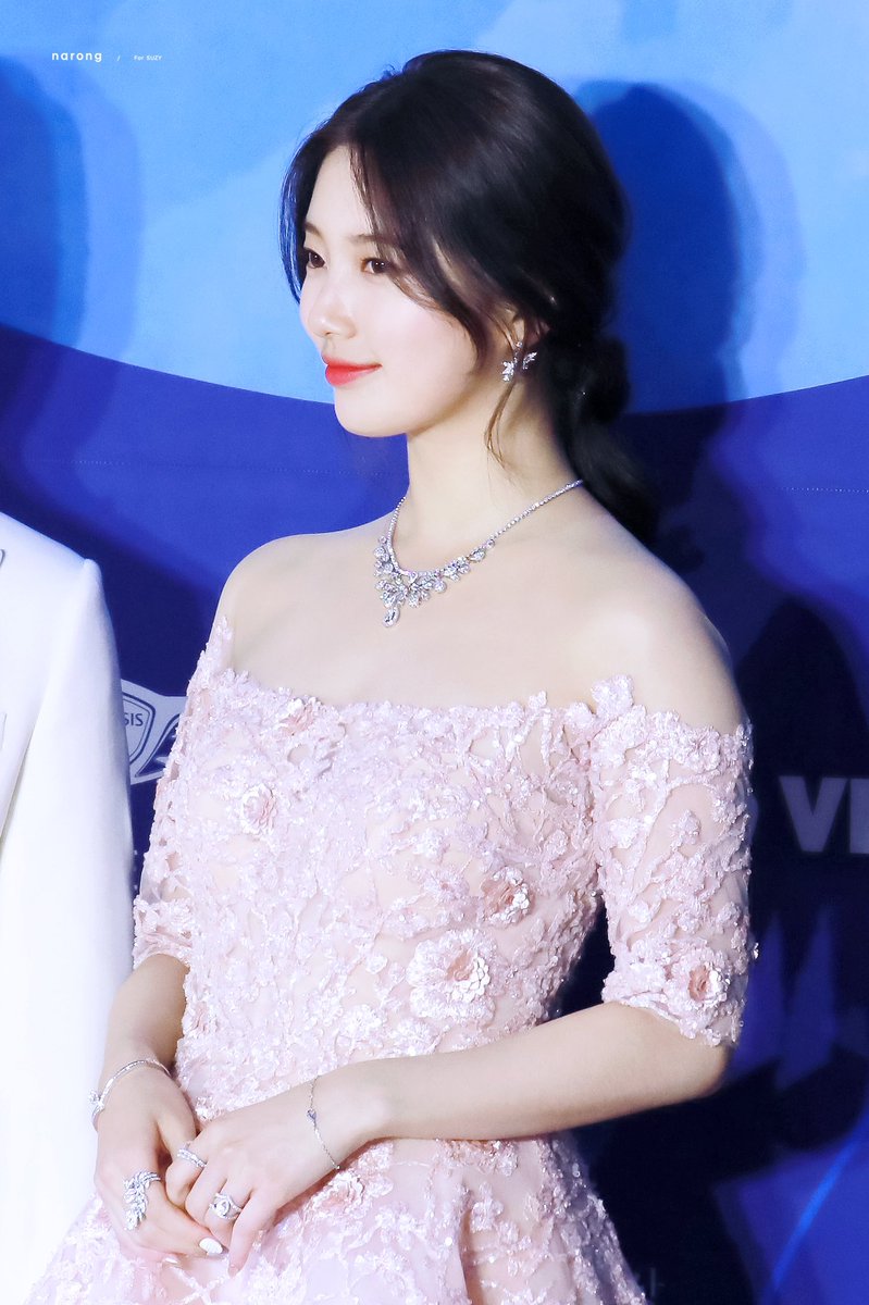 나롱 tweet media