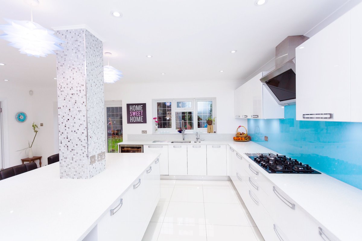 builder_trusted's tweet image. There is no place like home.
#homesweethome #home #house #kitchen #kitchendesign #homeimprovement #houseedtension #constructionlondon #builder #homedecor #newhome #white #bold #mytrustedbuilder
