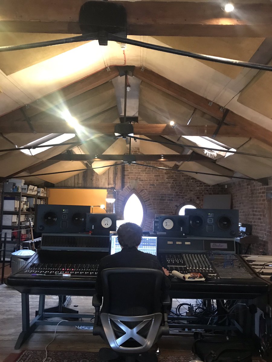 Mixing new singles <a href="/ElevatorStudios/">Elevator Studios</a> with <a href="/tom_roach/">tom roach</a> - keep you posted