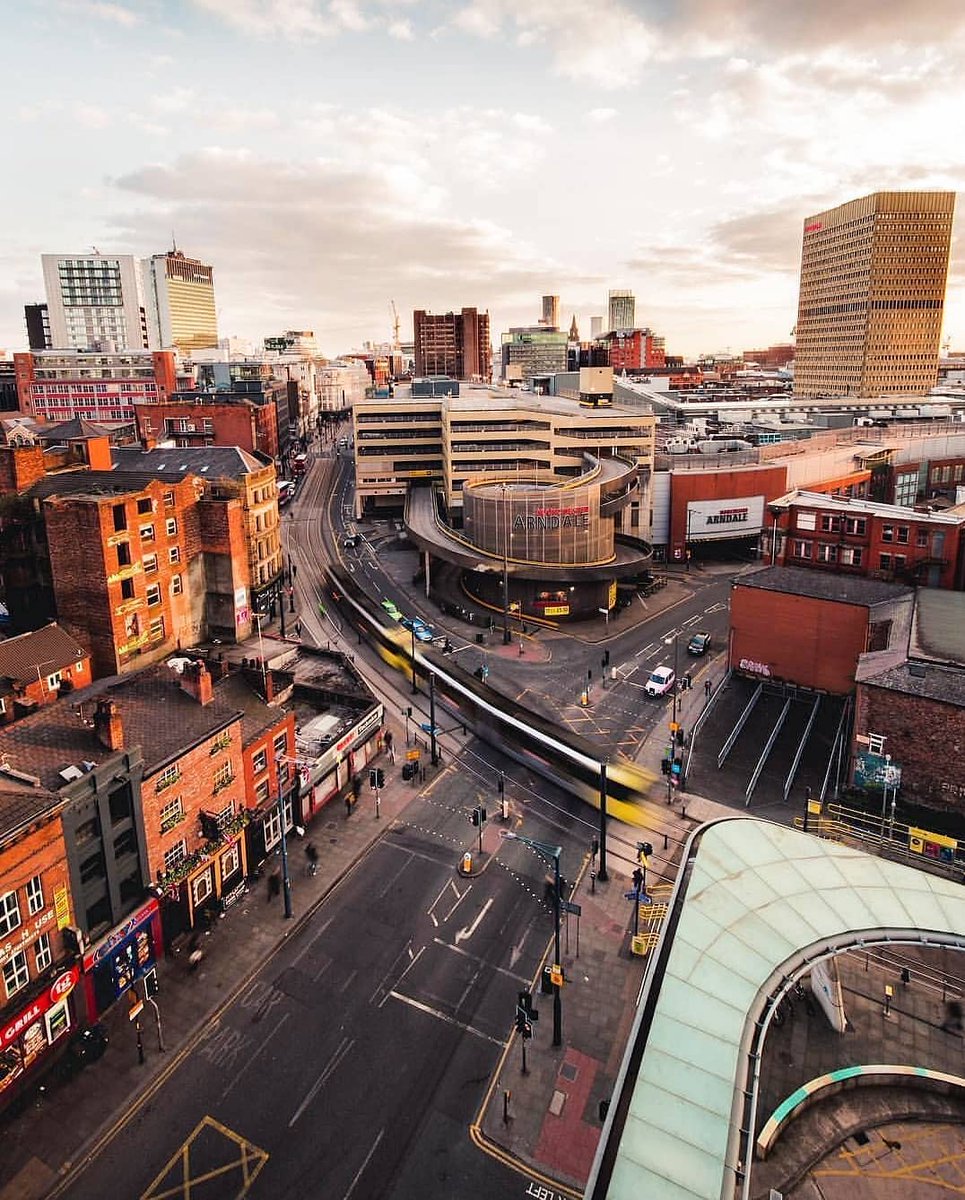 Stunning pic of this great city we call Manchester 😃