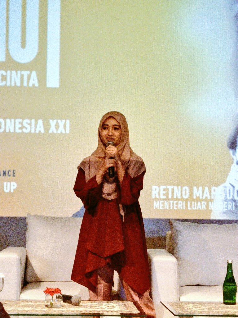 leonisecret's tweet image. Ada Arafah Rianti, komika lugu ituuu. Uwuwuwu
@kumparan @cinema21
#LongShot #NotImpossible #percayakumparan