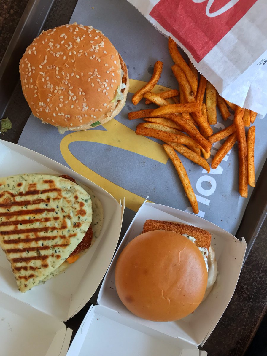 Always a good time for McDonald’s. 📷- McChicken Burger, Piri Piri Fries, Filet-O-Fish Burger, Green Chilli Chicken Kebab Naan at McDonald’s. @McDonalds @mcdonaldsindia #Yummitment #McDonalds #McDonaldsIndia #McChicken #Filetofish #Chickenkebab #Burger #Piripirifries #Mumbai