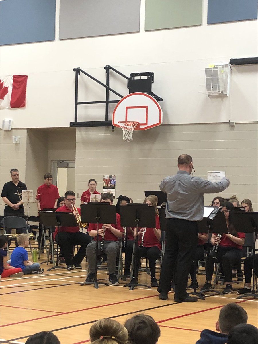 Yorkton58Band's tweet photo. Fantastic concert today @SylviaFedoruk school! Thanks to @warringtondarcy and Mrs. Low for hosting us, and to @BradLitster for being our special guest percussionist! @saltcoats_gssd @GSSD204 @knollknights @PrideInThePaw @DRB_Bears @SchoolColumbia https://t.co/8TfX6UwnUD