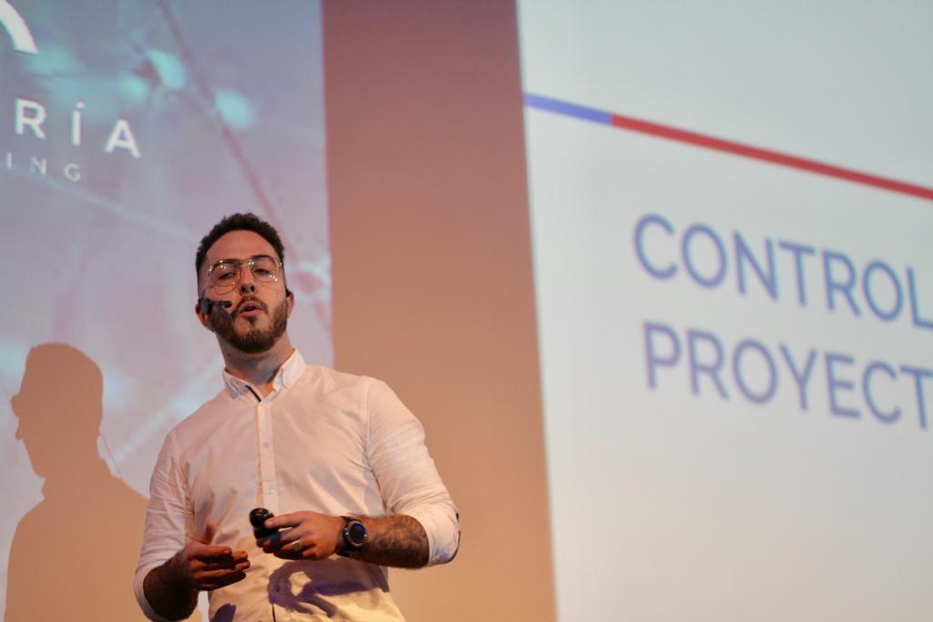 CADigitalDay's tweet photo. ☑️ ¿Cómo se controla un #ProyectoSEO? 
☑️ ¿Cómo marcar objetivos? 
☑️ ¿Qué tareas marcamos?
☑️ ¿Cuándo y cómo implementarlo?

Completísima ponencia de @nacho_benavides en  #CADD19 https://t.co/RUsXNxedBp