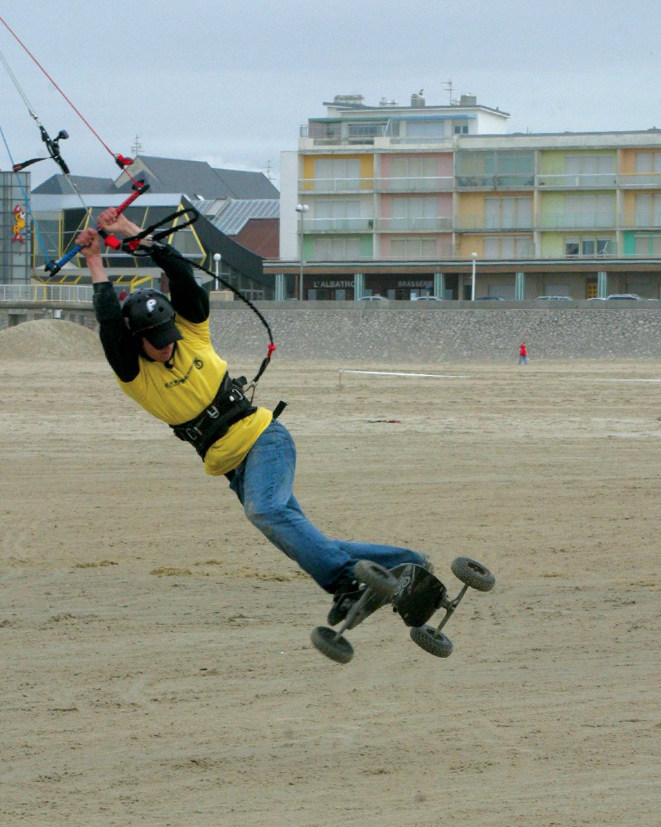 Powerkiteshop's tweet photo. Flashback with Lewis Wilby winning the European Landboarding Championships #powerkiteshop @lewiswilby #kitechannel #kitelandboarding #kitelandboarding #kitelandboard #kitelandboarden https://t.co/Dn2EfyoPHW