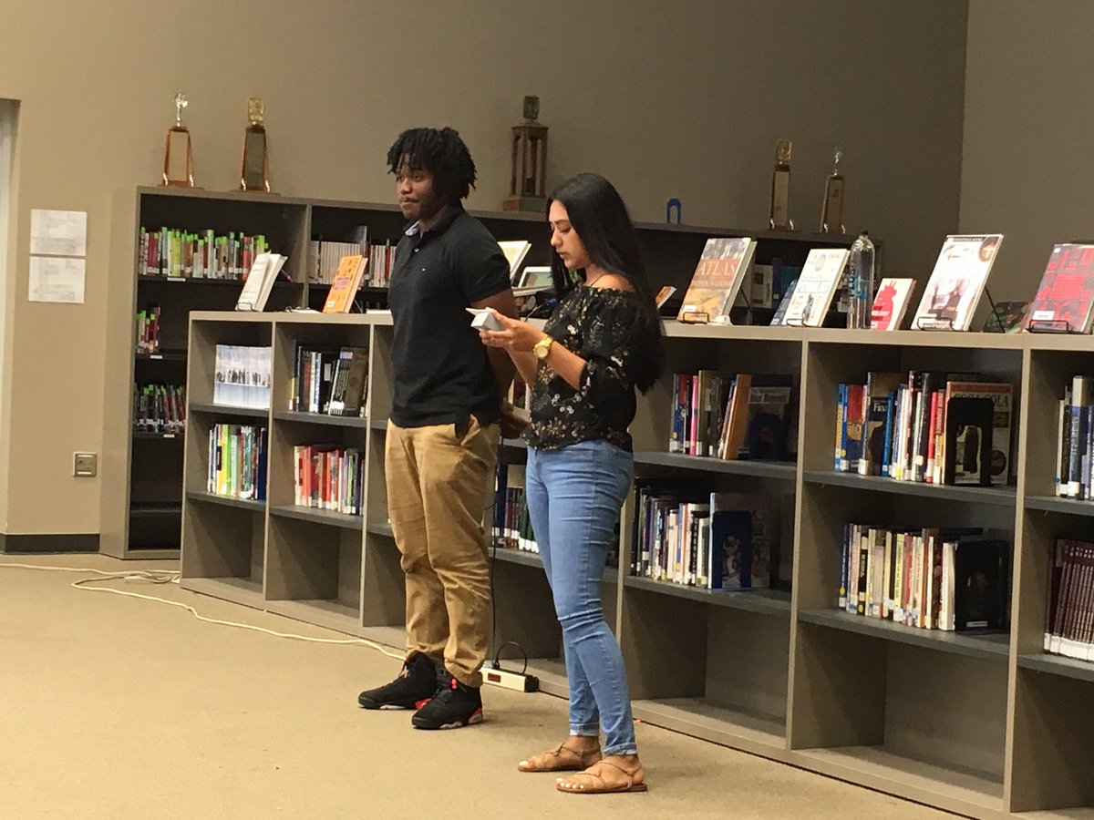 ShellyNMize's tweet photo. #tarrantwildcatway @TarrantCity  More Shark Tank: Students w/Medical Diagnostic “home kit” was offered $1,000,000 for 34% of their company! https://t.co/4UPJydw8uG