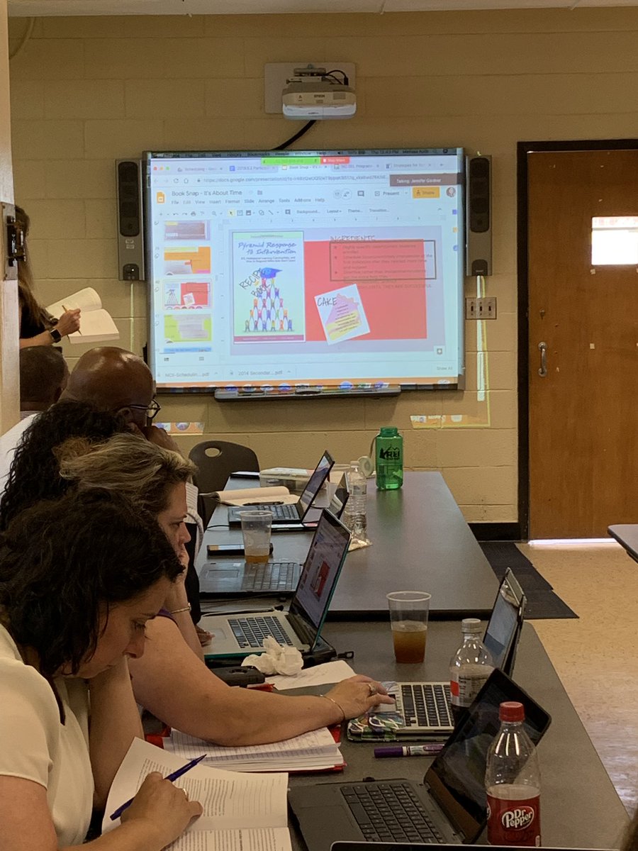 bhall_iabs's tweet photo. The fabulous @GCS_MTSS nailing a #BookSnap on Itโs About Time at #SecondaryMTSS! @ncmtss https://t.co/QAyctyne3K