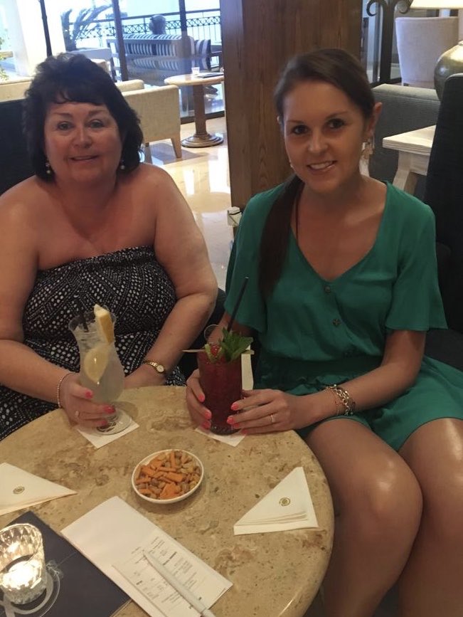 LorraineWarein2's tweet photo. @rachelwareing90 @annabellehotel Having such a wonderful week with my beautiful daughter....so relaxing...perfect way to prepare for the wedding of the year! 🍹☀️💕 https://t.co/A6APZ2KfAv