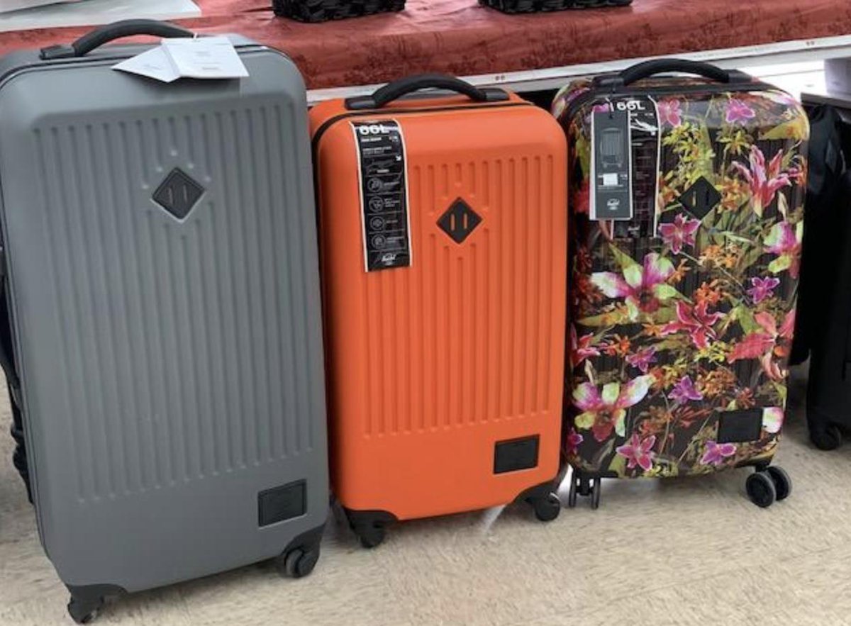 Loose_Ends_Co's tweet photo. Are you travelling this Summer? Shop travel accessories at Loose Ends Trading Co. "Where everyday things are a little less ordinary..." 195 St Anthony Street #AnnapolisRoyal #NovaScotia https://t.co/AysWB6lLMK