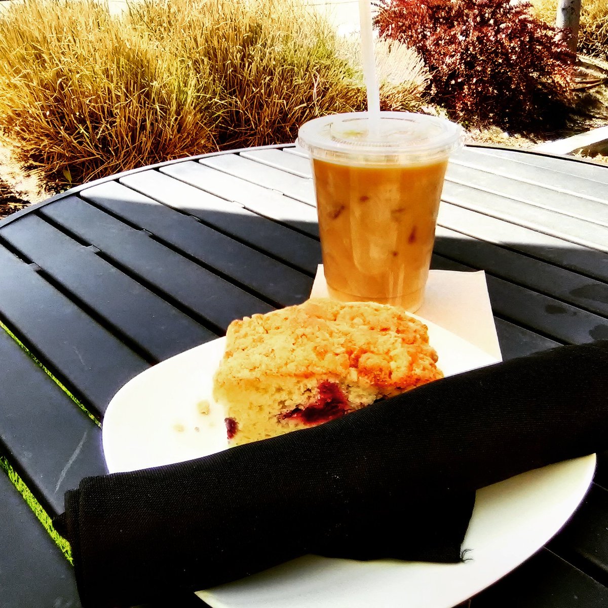 ShiningGemBakes's tweet photo. 4Berry coffee cake always a good addition to a #coffeeshop menu! Coffee cakes also available in custom flavours or classic cinnamon, wholesale at $12 for a 9x13, bringing you this gem at $1 a slice or less! #boiselocal #baker #boiseidaho #pastrychef #boise #wholesale #bakedgoods https://t.co/pHWJdF7xLP