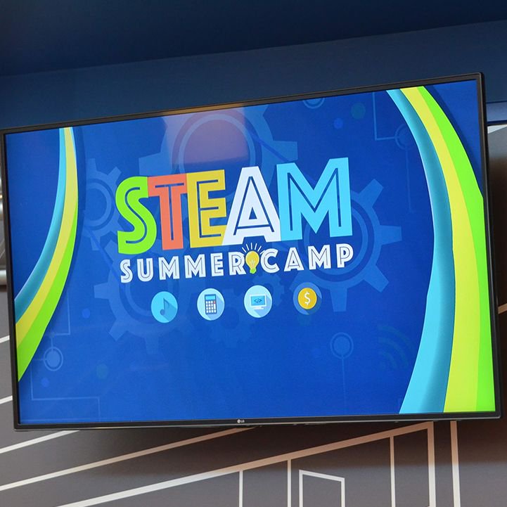 CodeStreamDTX's tweet image. #ThrowbackThurdsay to our @TPHDallas Summer Camp from 2018! We loved teaching such awesome kids and can't wait to do more events like this 🙂 #education #codestreamstudios #stem #summercamp #steamsummercamp
