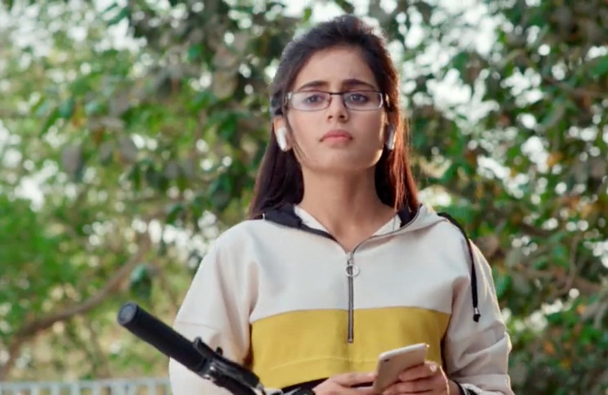 trishaa_mishthi's tweet image. Ye kya tha..! Uma patel 😂😂😅She more horrifying than BigBen🤣#YehRishteyHainPyaarKe Mishti looking superr chweet ..Rhea doing a Fantastic job #GoodGoing @StarPlus #Mishti #RheaSharma