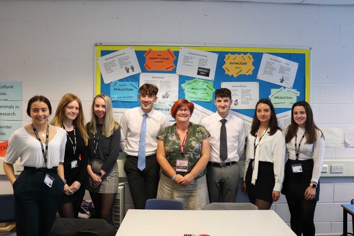 StraUponAvonSch's tweet photo. Thank you to Clinical Psychologist Dr Helen Andrews for her annual visit, inspiring Year 12 Psychology students about the value of Psychology in the real world. https://t.co/dNQblDNzFR