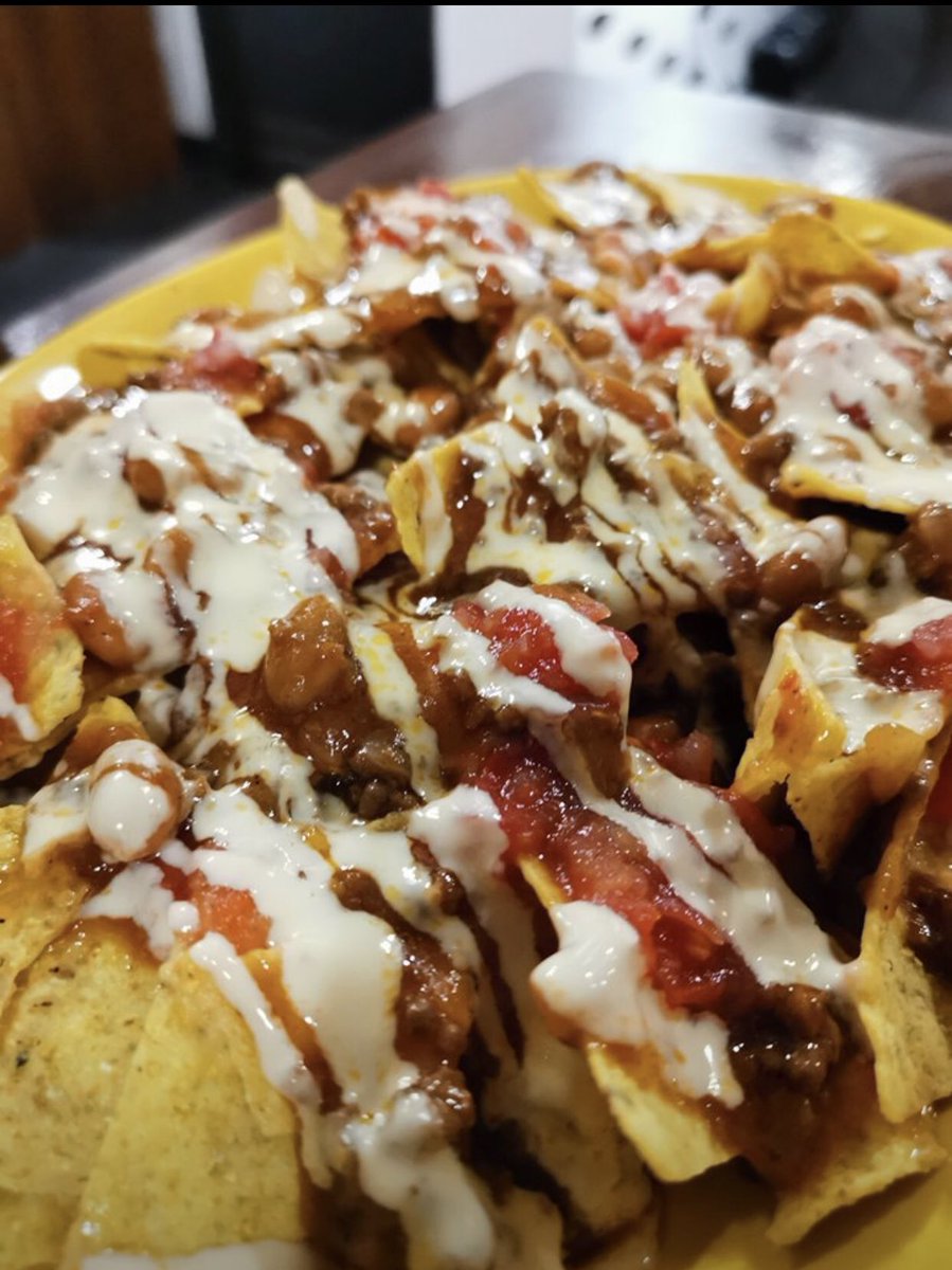 RodianosMexAM's tweet photo. Creamy Fish Fillet Bowl &amp; Our famous Nacho Grande! Try it now at Rodianos only! 💛

#RodianosMexAm #NachoGrande #CreamyFishFilletBowl #mexican #laspiñascity #bfrv #bfresort #restaurant #american #mexicanamerican https://t.co/6UMWg8dyzj