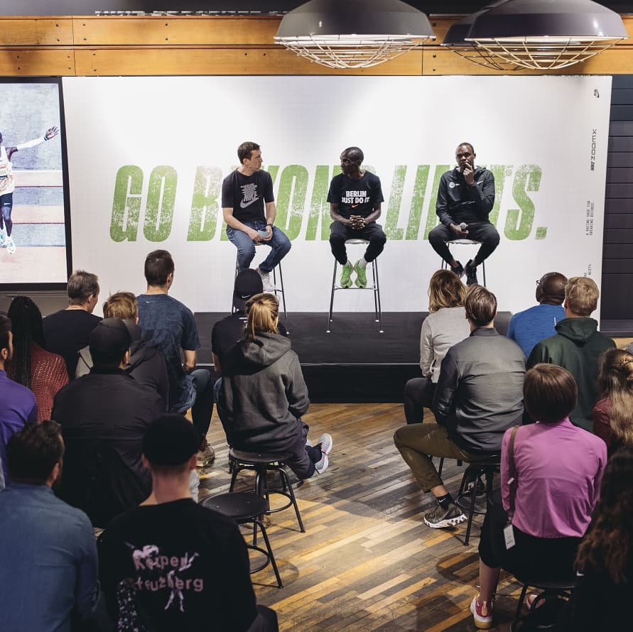 EliudKipchoge's tweet photo. Happy to be back in Berlin for a visit!

#nikerunning 
#vaporfly
#next%
#futureofrunning
#gobeyondlimits https://t.co/namRw0WSUH