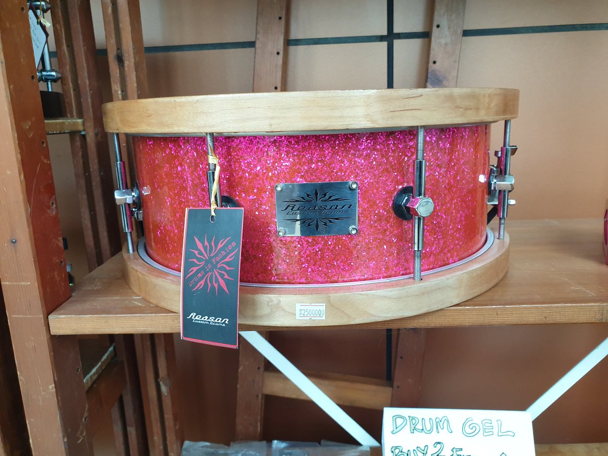 ryanreasondrums's tweet photo. Brand New
All maple snare 10ply, garansi 100% maple, woodhoop gibraltar, 14x5,5 pink sparkle
Rp.2.350.000
Reason custom drums
085880004747
@drum_market @DrumBagus @DrumNiaga https://t.co/GMstcEiQVw
