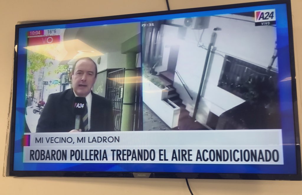 LilaTBK's tweet photo. Si es en La Plata, y Guillermo Murphy tiene que contarlo, es imposible que lo que hayan robado sea una “pollería”. #Pollajería https://t.co/60WvSwIsRj