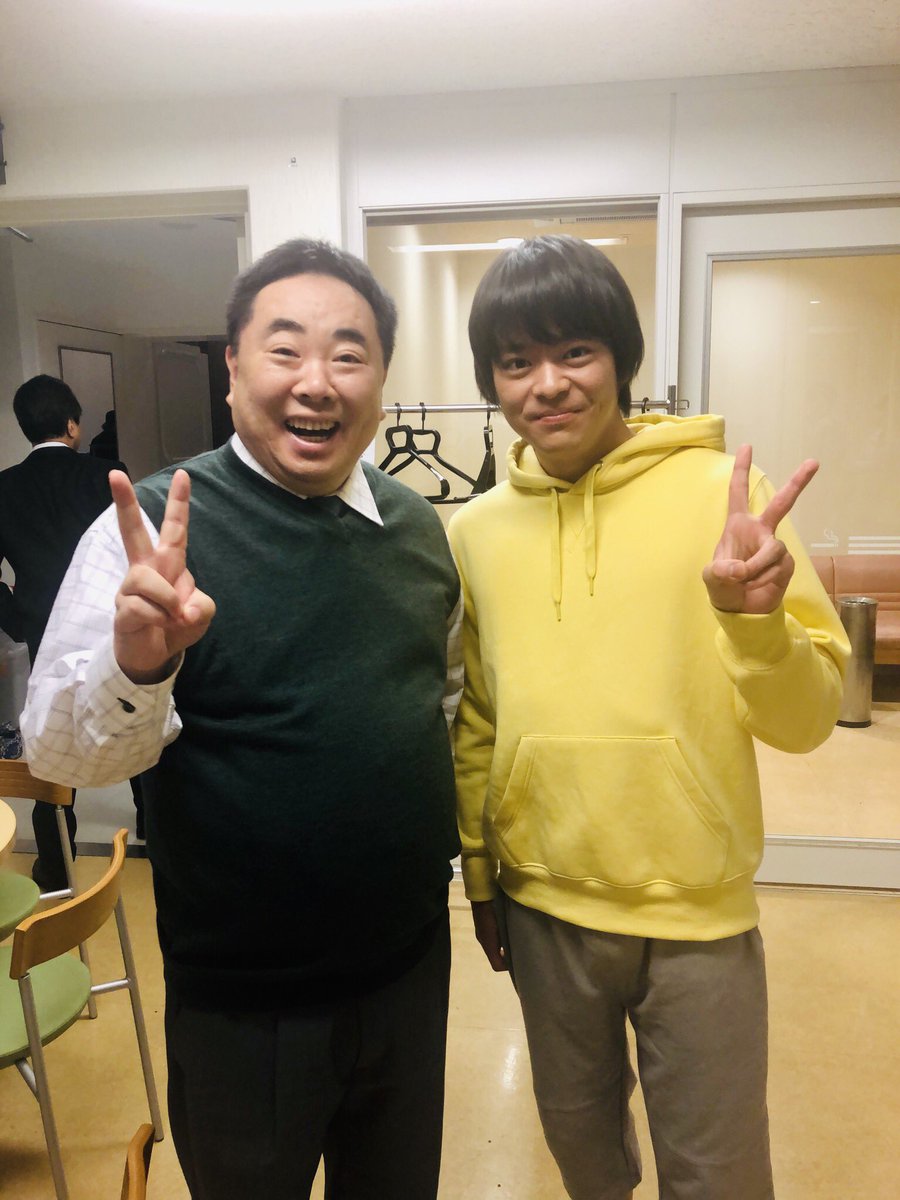 ドランクドラゴン塚地武雅 今井悠貴 くん 西郷どん では 菊次郎 で僕は 熊吉 として お仕えしてたのに 今回は 容疑者 と 刑事 笑 悠貴くんに 汚しがない綺麗な服を着てる塚地さんには違和感が と笑われました お互い様でございもす ドランクドラゴン塚地武雅 今井悠貴 くん 西郷どん では 菊次郎 で僕は 熊吉 として お仕えしてたのに 今回は 容疑者 と 刑事 笑 悠貴くんに 汚しがない綺麗な服を着てる塚地さんには違和感が と笑われました お互い様でございもす