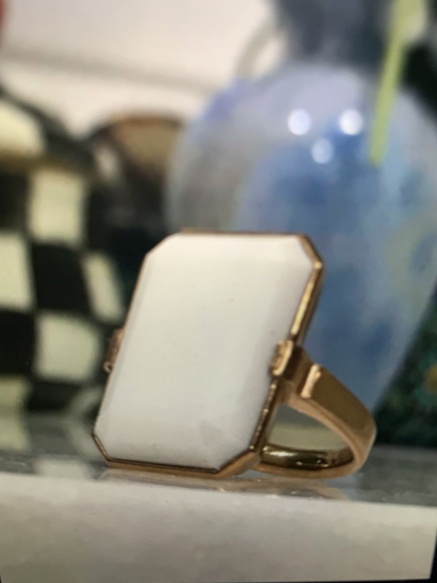 sandy_carter's tweet image. Yep I’m wearing the #iOT ring from female founder @aninanet at @360fashion 

See it live at the #AWSSummit in Atlanta!!! 

#cloud #MachineLearning #ai #iot @IoTCommunity @IoTchannel