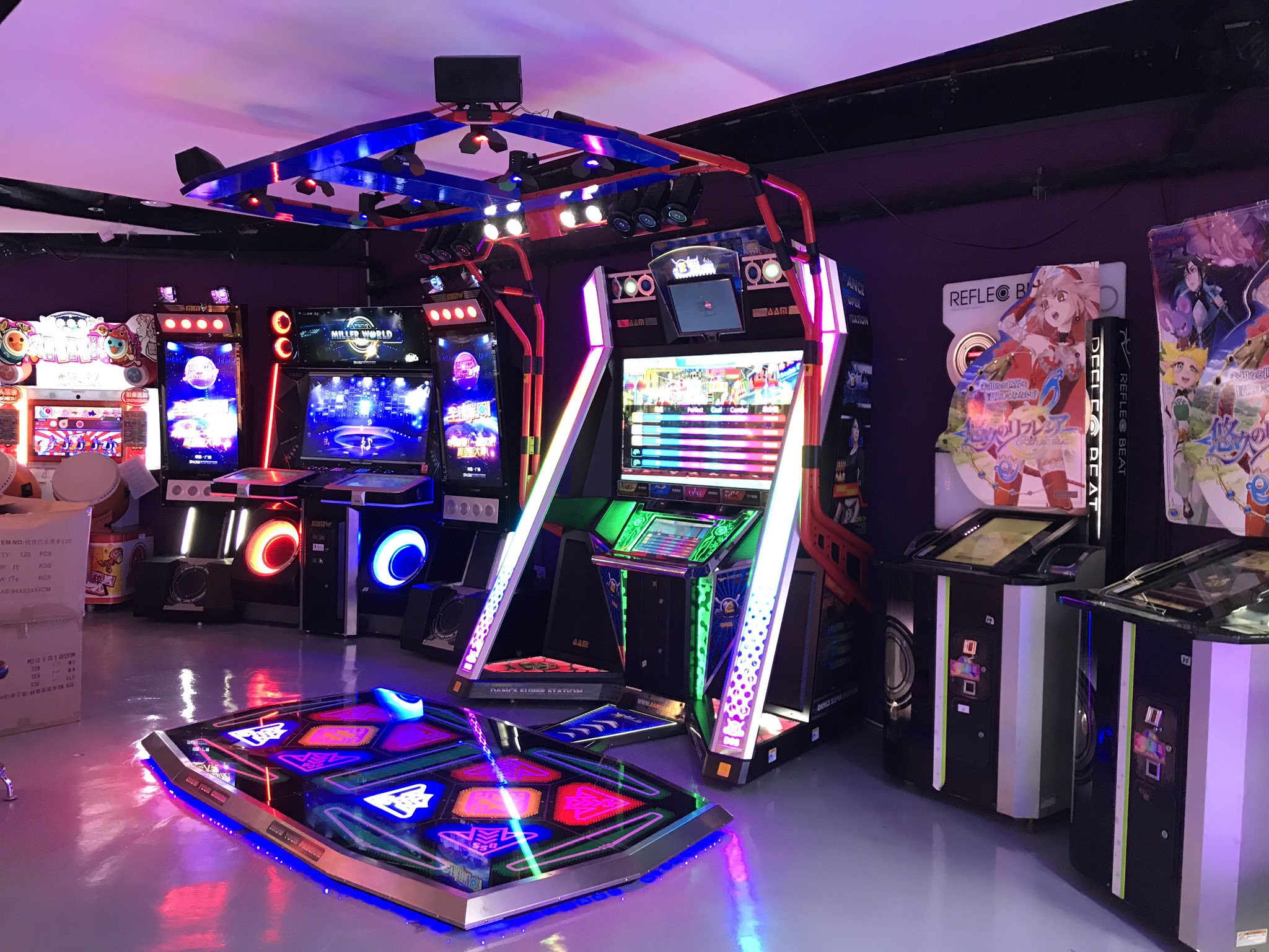 Ya シンガポール来た ゲーセンめっちゃ音ゲー充実してるし太鼓新筐体なのやばいｗｗｗｗｗｗｗｗｗｗｗｗｗｗｗｗｗｗｗｗ T Co Dxoreauha7 Twitter