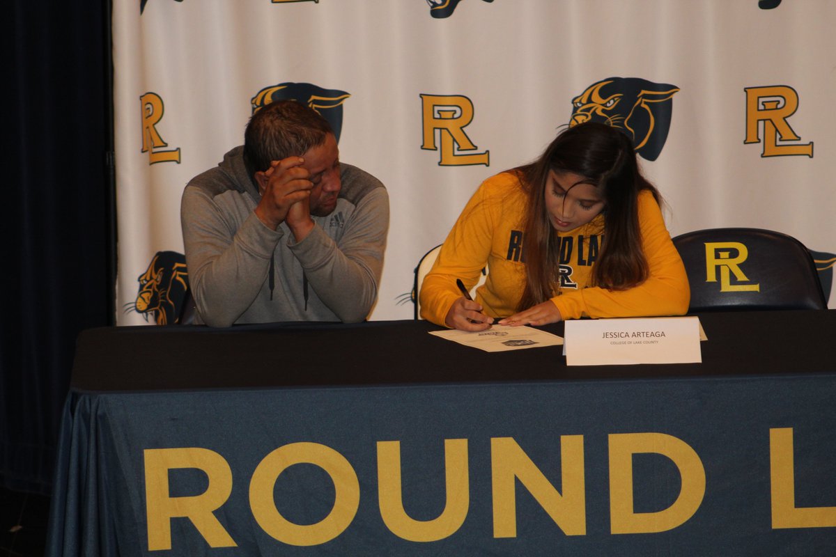 AthleticsRL's tweet photo. Jessica Arteaga signing to CLC. #pantherpride #ohtheplacesyougo https://t.co/1WWg8UUTmS