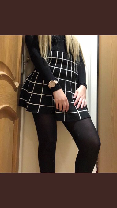 Alissa Findom OnlyFans Promo #3's pics and videos - D5kL8M2X4AA0gRL jpg:small image 21