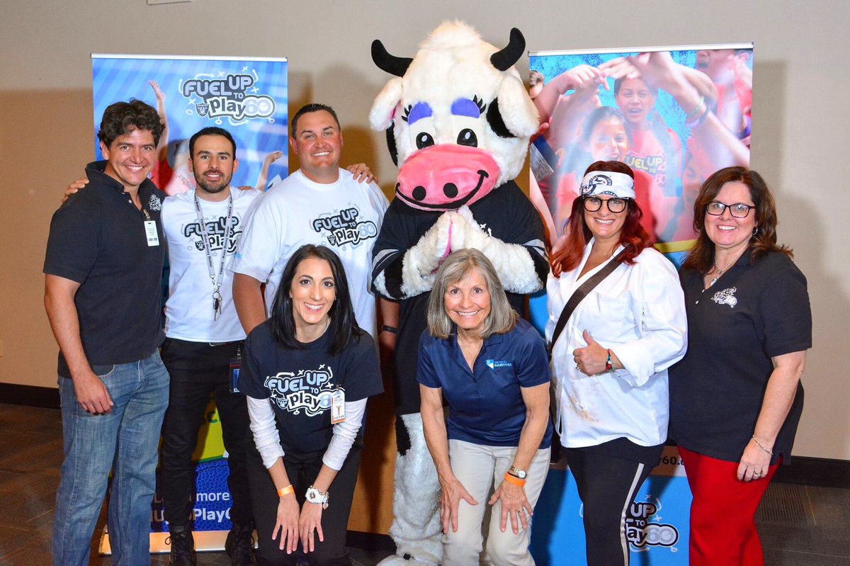 I feel very lucky to work on school wellness w/ this fabulous team of nutrition professionals in Nevada. In one year, @FUTP60 has really taken off in @ClarkCountySch and continues to grow. #FuelGreatness #WeLeadNV @JakeYarberry @JenCuozzoNV @NevRD @FUTP60NV @NVAgriculture @NVSupt