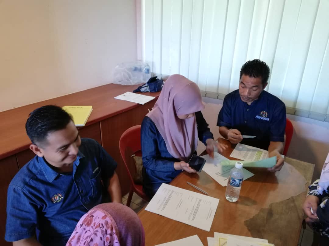 mzainazim's tweet photo. Taklimat Sebut Harga Penyenggaraan Kuarters Bomba Papar &amp; Beaufort @washukiman @Sulaiman_Ismail @AdminPpk2 @Unit_Senggara @haslina_salim @wanshairul  @MzainieM @Tony_ash76 https://t.co/dURL7IZwbS