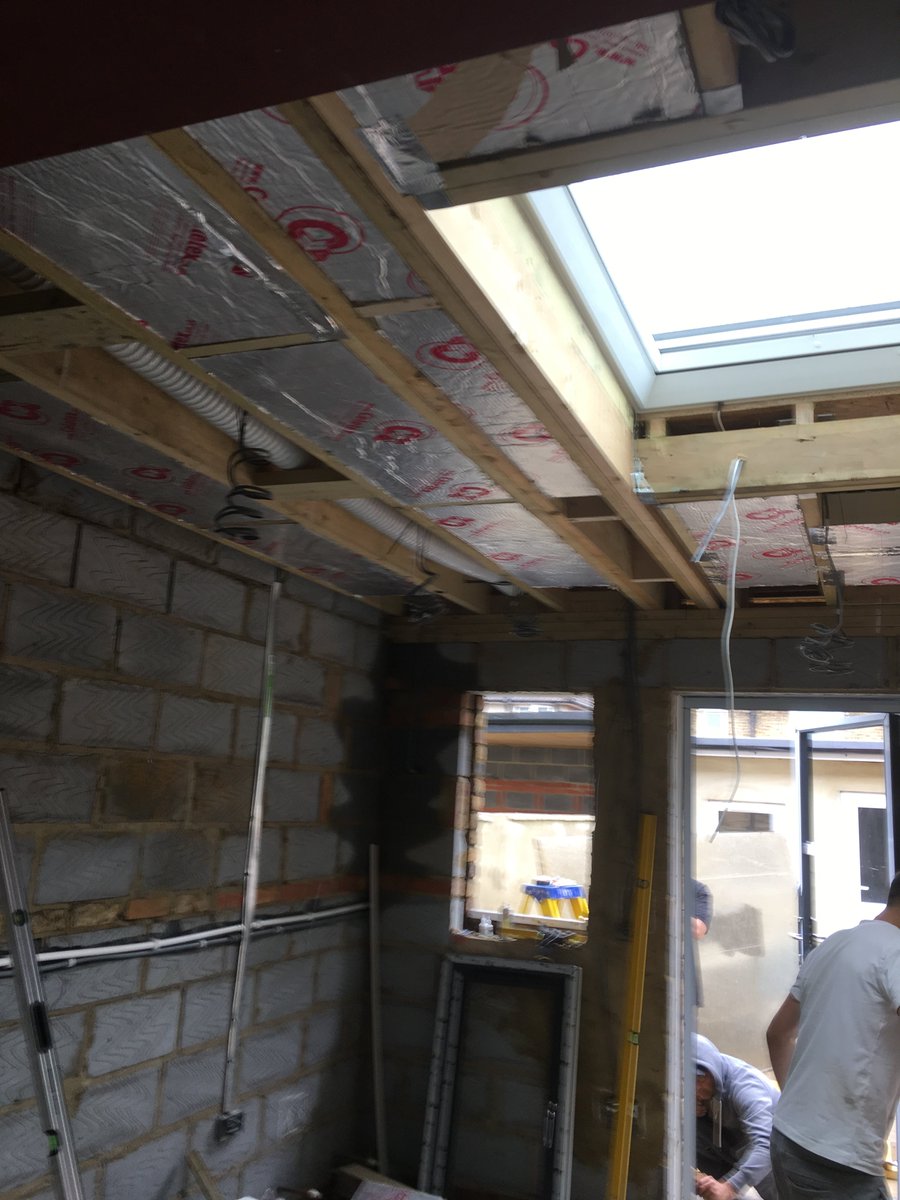 ACETOTALBUILDI1's tweet photo. new loft convection  ⚒️🛠️🏚️🏡#loftconversions #houseextension #homeextension #beforeandafters #modernhomes #homedesign #interiordesigner https://t.co/2V7y12APuj