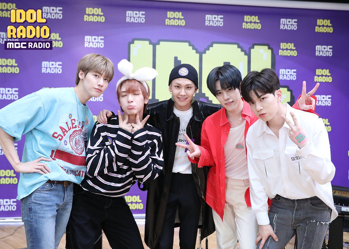 idolradiokorea's tweet photo. [#아이돌라디오 앨범 20190429] 

ep209.  엔플러그드 라이브 with 엔플라잉   

#IDOLRADIO #비투비 #BTOB #정일훈 #엔플라잉 #NFlying #이승협 #차훈 #김재현 #유회승 https://t.co/7Nv0oKLpzR