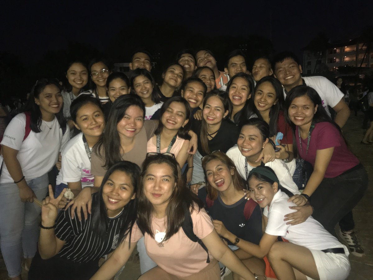 odrnktrna's tweet photo. after bacc. mass, feeling umattend lang ng coachella hahahahaha ily fam! π #SOL1D https://t.co/T3KyrRuE6Y