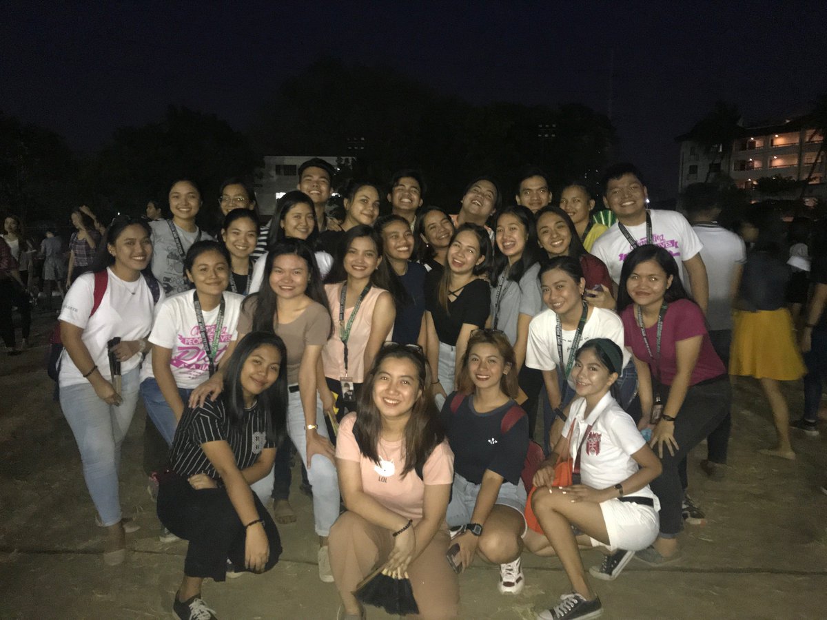 odrnktrna's tweet photo. after bacc. mass, feeling umattend lang ng coachella hahahahaha ily fam! π #SOL1D https://t.co/T3KyrRuE6Y