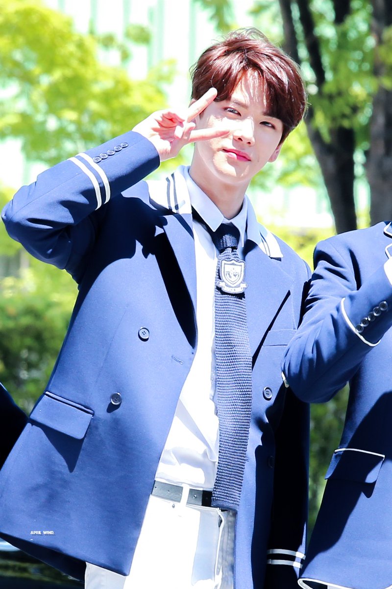 aprilwind_'s tweet photo. [HQ] 190502 영훈 @ SBS 미니팬미팅

너만 보면 심장이 bloom bloom 하네 :"> <3

https://t.co/uj2kIzRUrn
https://t.co/ELDrJhvBOk
https://t.co/vWXmDV0QA0
https://t.co/zX6zlZgPyc

#영훈 #더보이즈 #블름블름 #Younghoon #TheBoyz #BloomBloom https://t.co/Ylh68SESJY