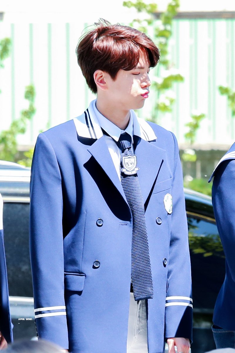 aprilwind_'s tweet photo. [HQ] 190502 영훈 @ SBS 미니팬미팅

너만 보면 심장이 bloom bloom 하네 :"> <3

https://t.co/uj2kIzRUrn
https://t.co/ELDrJhvBOk
https://t.co/vWXmDV0QA0
https://t.co/zX6zlZgPyc

#영훈 #더보이즈 #블름블름 #Younghoon #TheBoyz #BloomBloom https://t.co/Ylh68SESJY