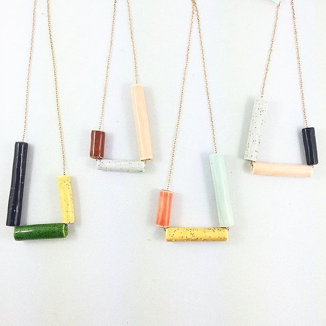 Makeologyca's tweet photo. Love this new style of bead by @catmamola 💕 https://t.co/yozxjxebGk https://t.co/FG4cX6UcuL