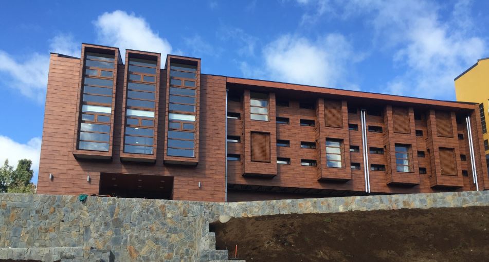 CEIMaterials's tweet image. RT: @Fundermax_US Durable woodgrain decor creates a sleek, natural design for this dormitory in Chile. 
With #fundermax #forpeoplewhocreate

Architect Gonzalo Huerta