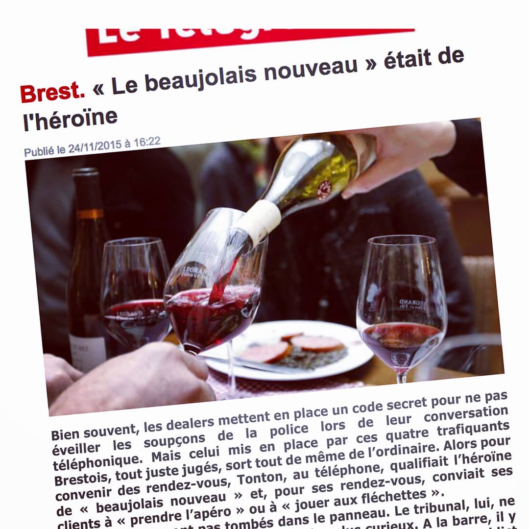 wcomics3's tweet photo. BREST, IVRE... (Lisez le faits divers entier sur instagram @w__comics) #dessin #rennes #drawings #illustrations #graphiste #Image #digital #Brest #Faitsdivers #WineWednesday #winelovers #restaurantnews #RestaurantManager #customersvoice #customersatisfaction #CustomerExperience https://t.co/yfvVylL8Rw