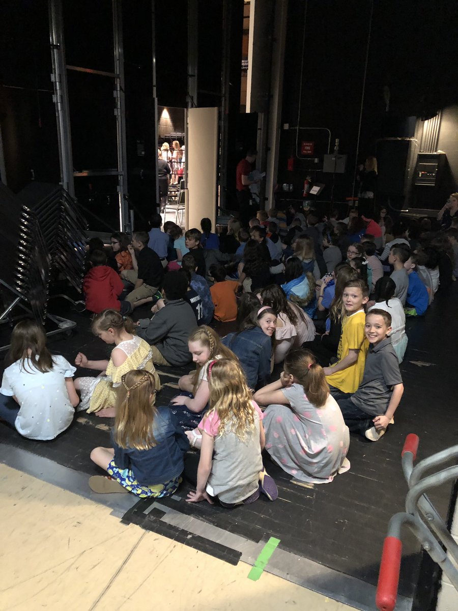 MrsGeanuracos's tweet photo. Our 4th graders are waiting to perform #northropproud #PACperformance https://t.co/5kY5vx1qPk
