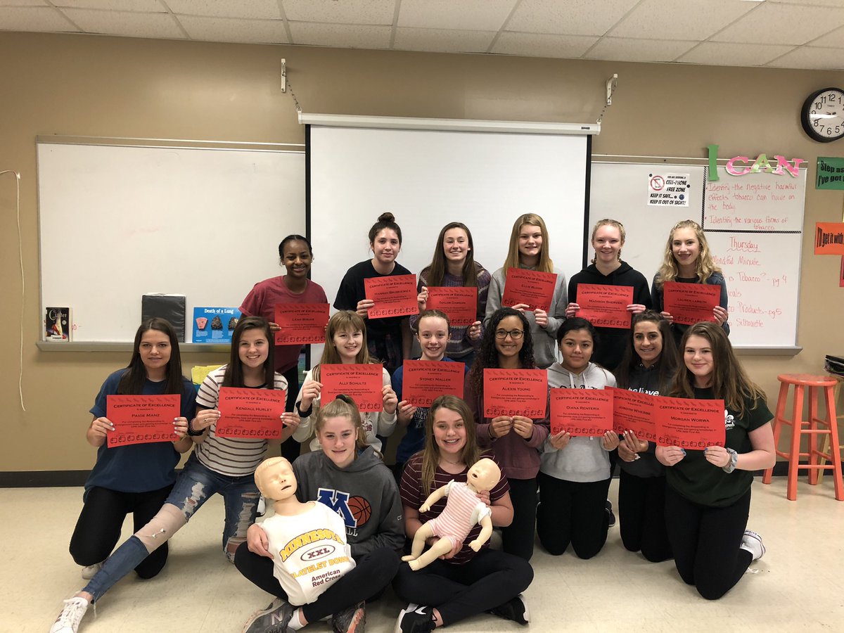 Proud of this fine group recently certified in CPR during Ms. Dahlberg’s enrichment class! #lifesavers <a href="/RogersMiddle/">Rogers Middle School</a> <a href="/ISD728/">ISD 728</a>