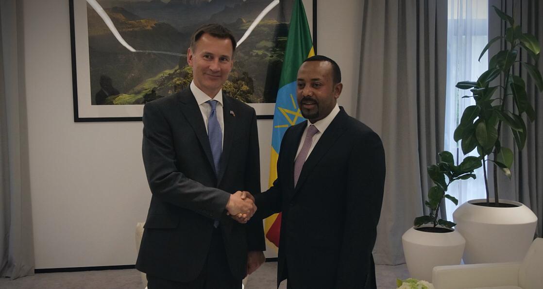 UKinEthiopia's tweet photo. UK Foreign Secretary @Jeremy_Hunt met the @PMEthiopia today, where they discussed the strength of our relationship, including support to reforms.
Jeremy Hunt invited Prime Minister Abey to be a keynote speaker at the #defendmediafreedomconference in London later in the year. https://t.co/cwoaVUgXM7