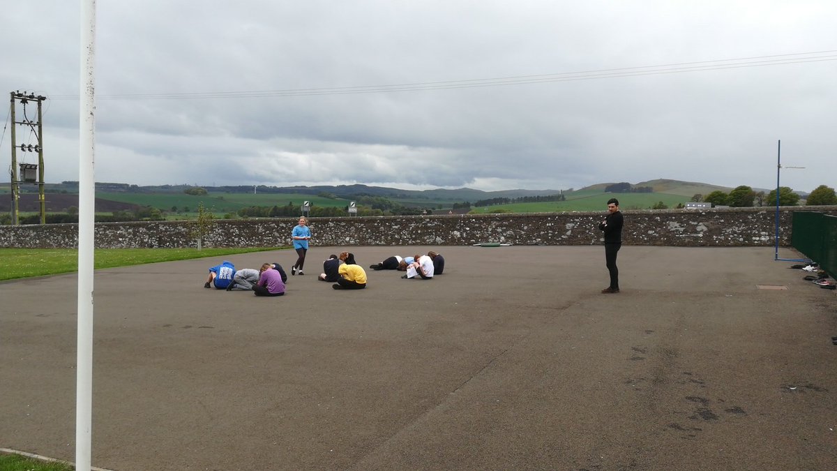 AuchterhousePS's tweet image. #learnersasleaders Our P5-7 have led PE warmups really well this year! Mr Murison is helping them to refine their practices in raising heart rates and stretching muscles - brilliant work #teamauchterhouse #activeangus #SkillsFuture