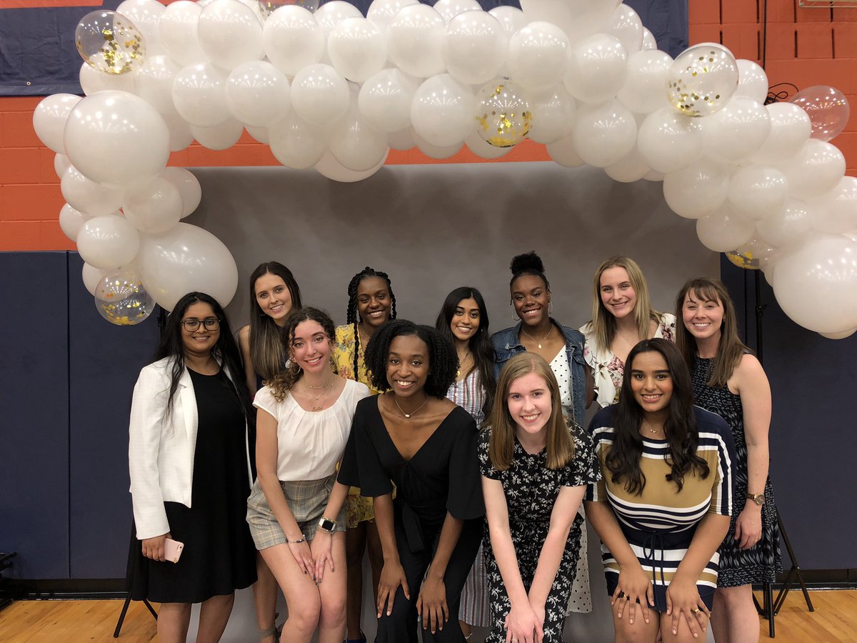 wakelandNHS's tweet photo. Congrats new officers and new members on your induction last night! We know you will continue to serve Wakeland well! https://t.co/i7xsAk0W1m
