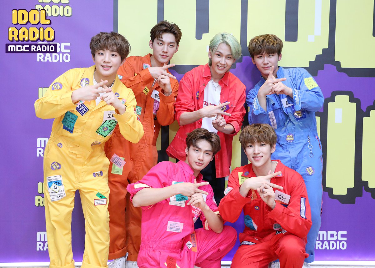 idolradiokorea's tweet photo. [#아이돌라디오 앨범 20190501] 

ep211. 오키동키요 with 동키즈 

#IDOLRADIO #비투비 #BTOB #정일훈 #동키즈 #DONGKIZ #원대 #경윤 #문익 #재찬 #종형 https://t.co/4E4qUhrgnD