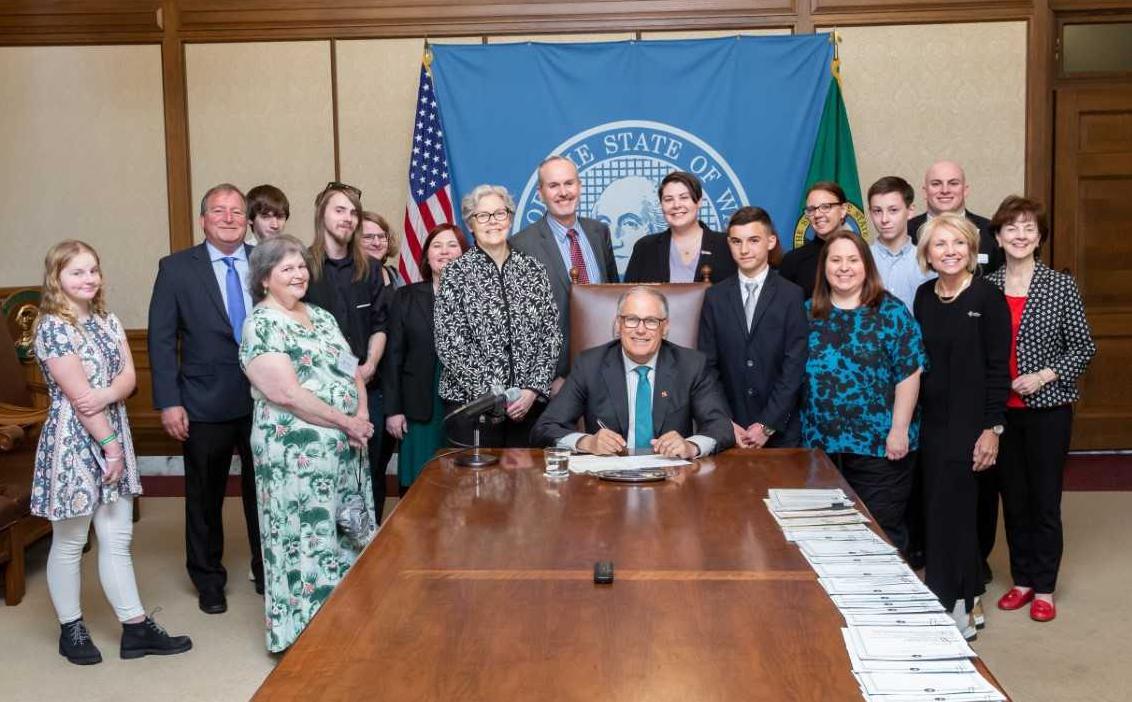 NPF's tweet photo. Thank you to our chief sponsor @lauriejinkins2 for your tireless leadership on #HB1879. This new law puts guardrails on #steptherapy and prior auth so patients can get the right meds at the right time. Learn more: https://t.co/ObKXDe9Y1r #NPFadvocacy https://t.co/8lcHTdadpS