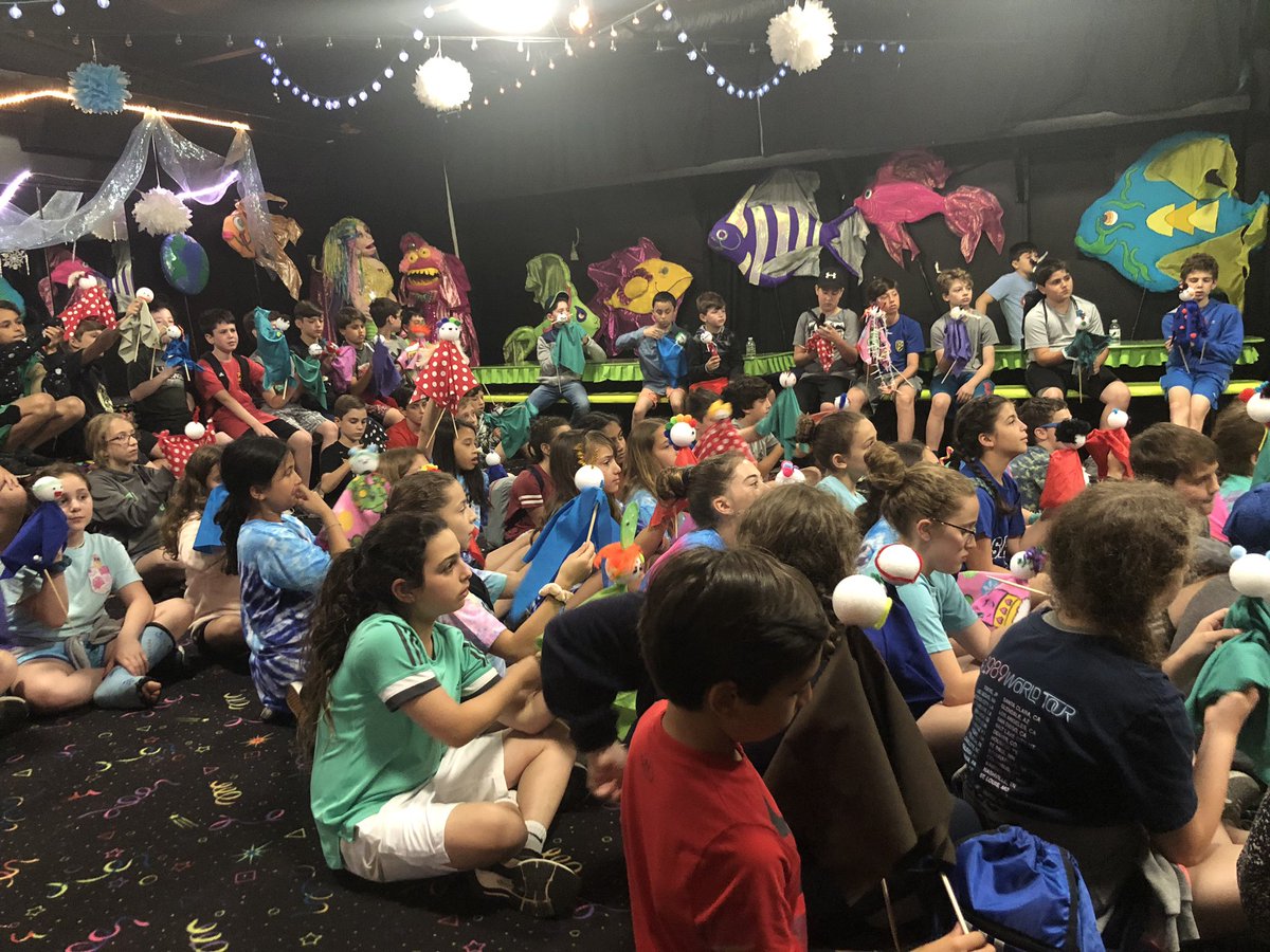 Puppet show time! #Davis5